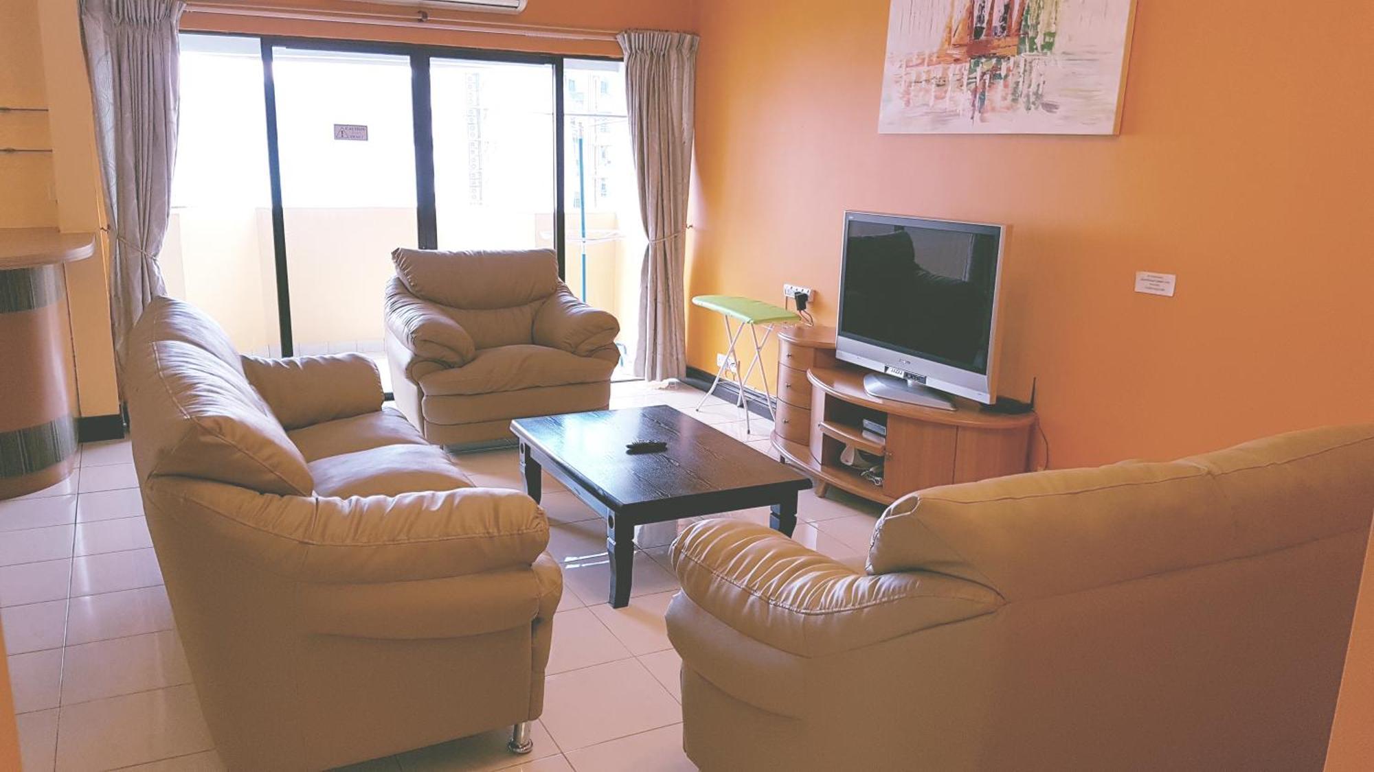 Marina Court Kota Kinabalu- Bigger Group Stay Together- 6 Bedroom Apartments Exterior foto
