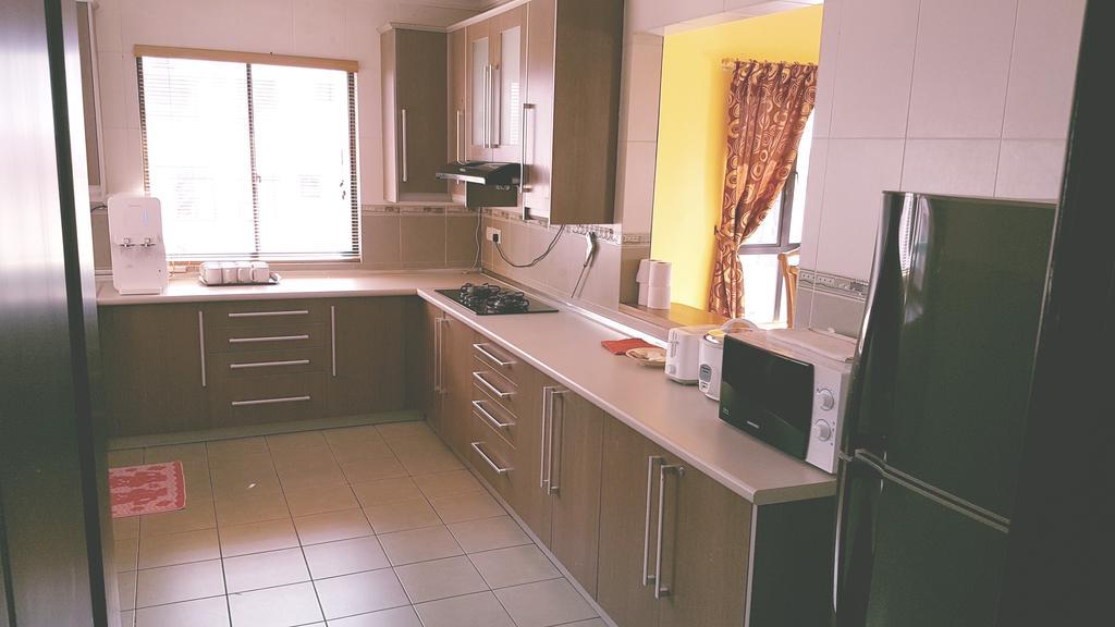 Marina Court Kota Kinabalu- Bigger Group Stay Together- 6 Bedroom Apartments Exterior foto