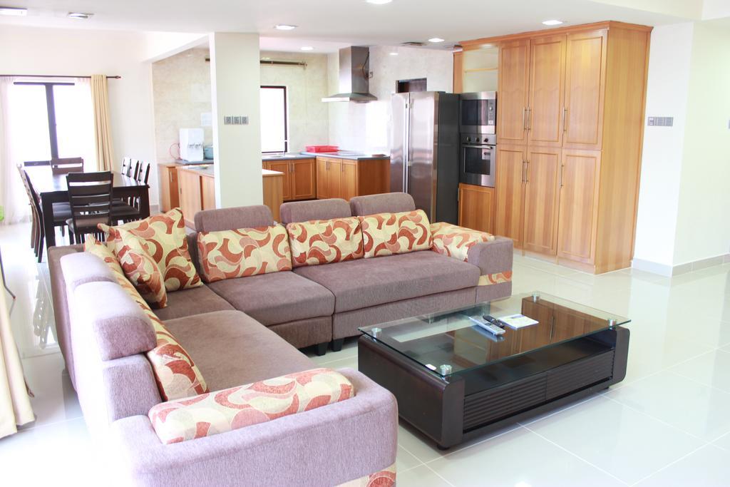 Marina Court Kota Kinabalu- Bigger Group Stay Together- 6 Bedroom Apartments Exterior foto